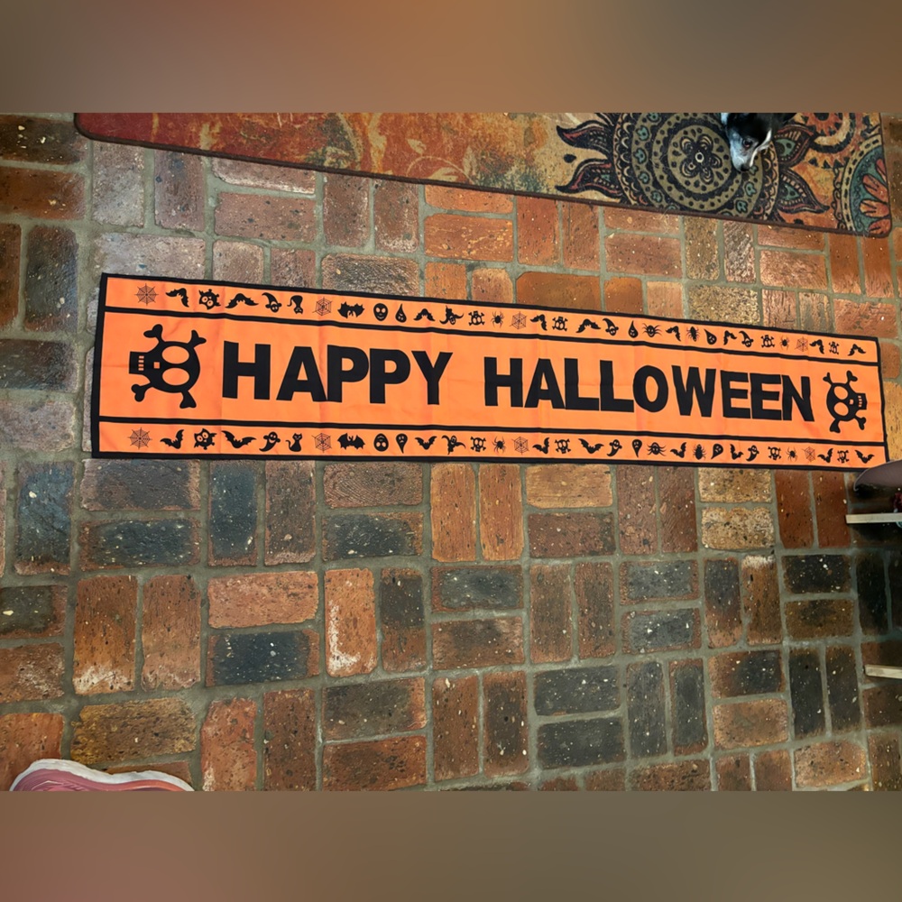 Halloween Kit Table Runner Glowing Teeth Carving Kit